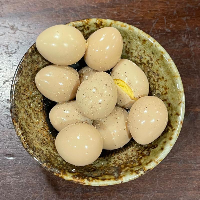 うずら黄卵醤油漬け(炭焼と釜めし ながしま)