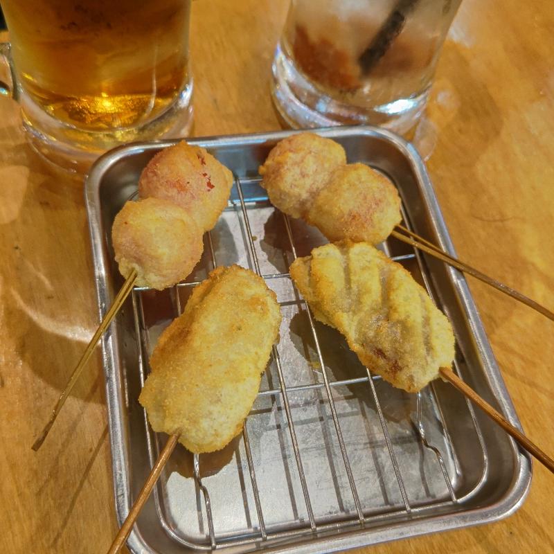 牛串・ミニトマト(串かつ でんがな 上大岡camio店)