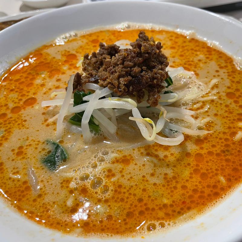 担々麺(しぇんめい)