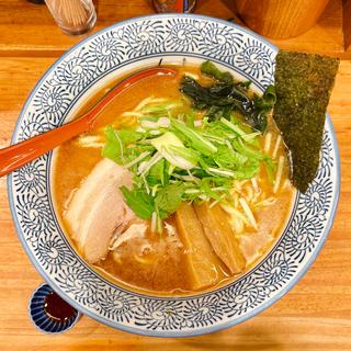 芳醇あごだし醤油らーめん(赤坂麺処 友)