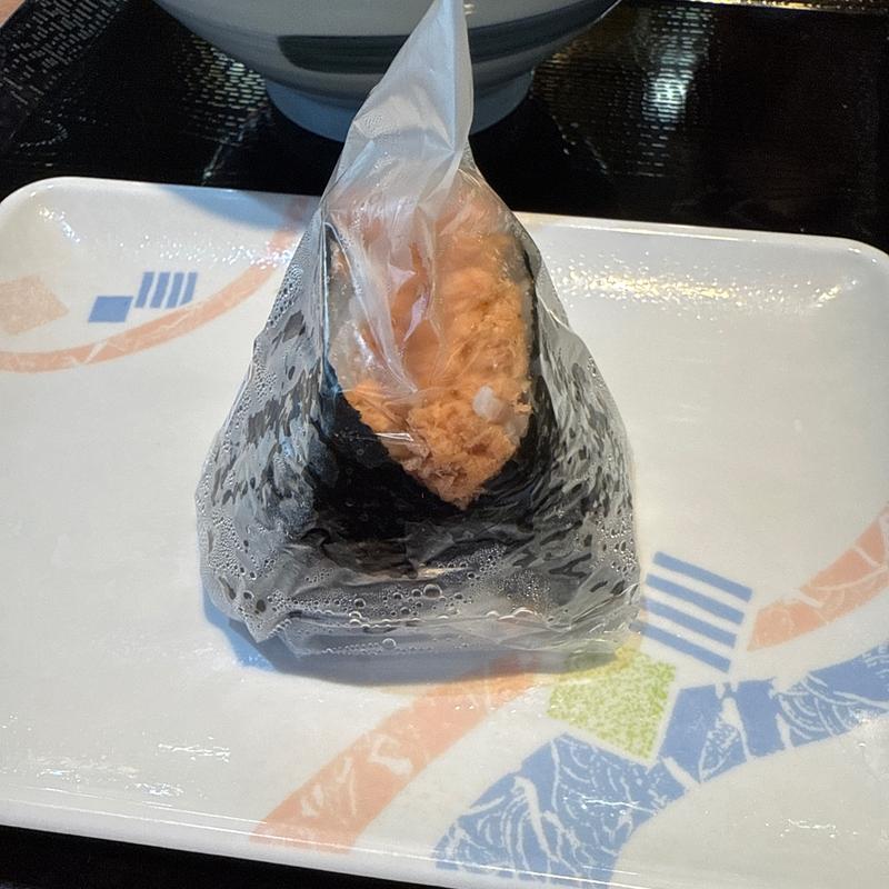 鮭おにぎり(香の川製麺 羽曳野店)