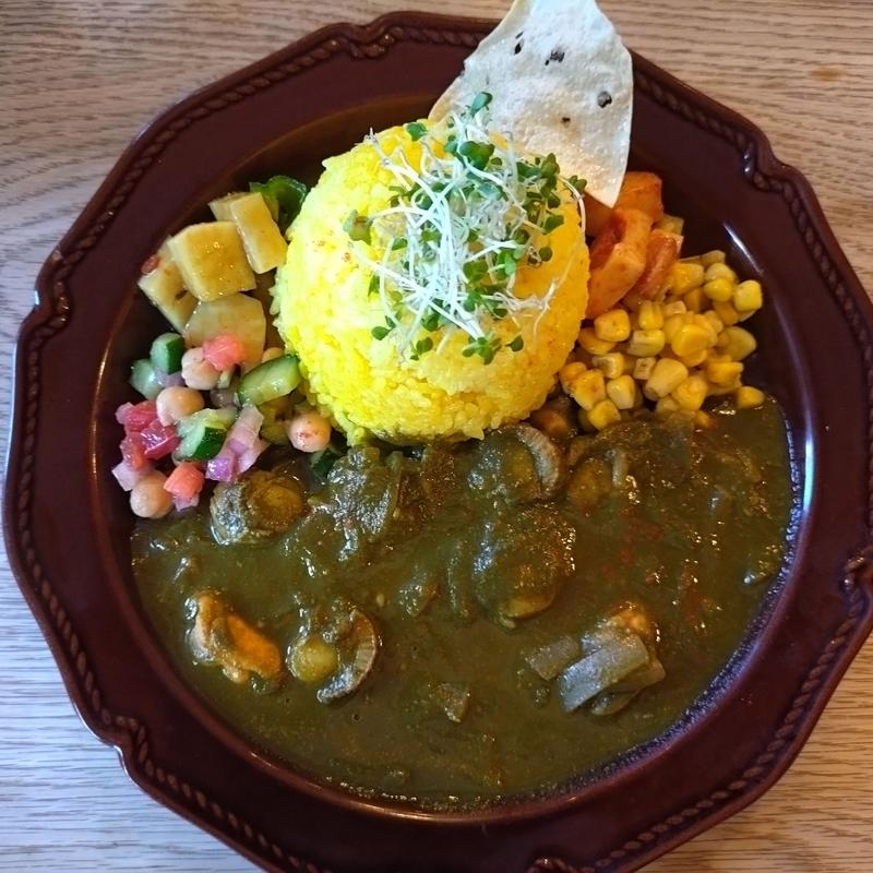 シーフードサグカレー(cafe Curia Lente)