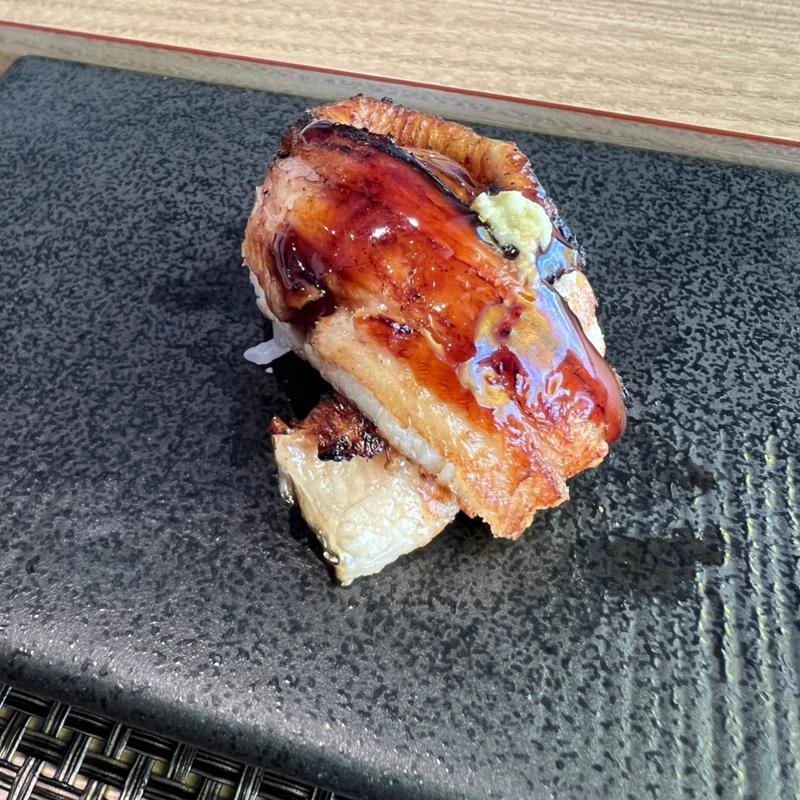 焼きアナゴの握り(鮓 くおん)