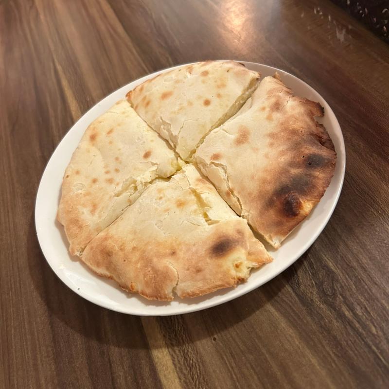 チーズナン(ドラゴンカレー)