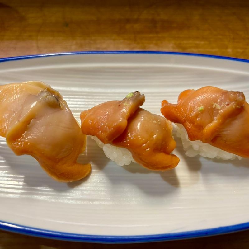 赤貝(親子寿し （オヤコスシ）)