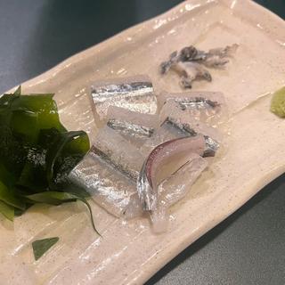 さよりの刺身(酒の店 ななや)