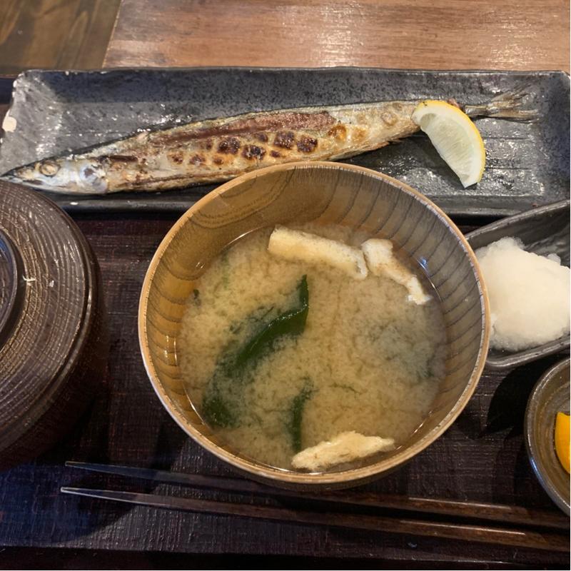 さんま定食(炭火焼 干物食堂 越後屋 喜八郎(えちごやきはちろう))