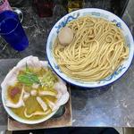 ニンニク唐辛子熱盛りチャーシューつけそば 特大 味噌味玉トッピング(群青)