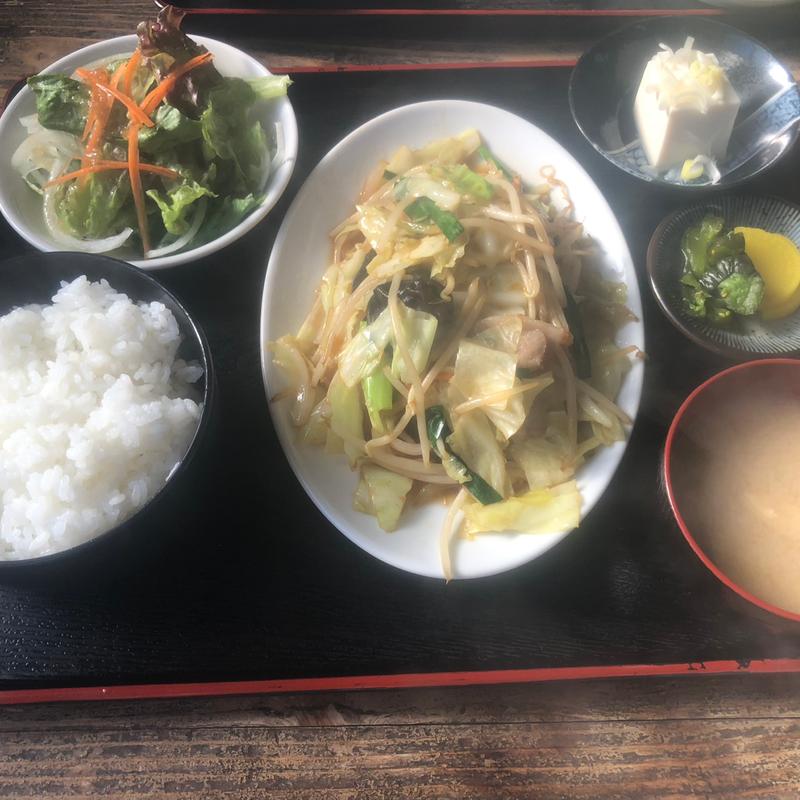 野菜イタメ（肉入り）定食(あちこちや)