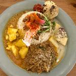 あいがけ　3種(キッチン アンド カリー （kitchen and CURRY）)