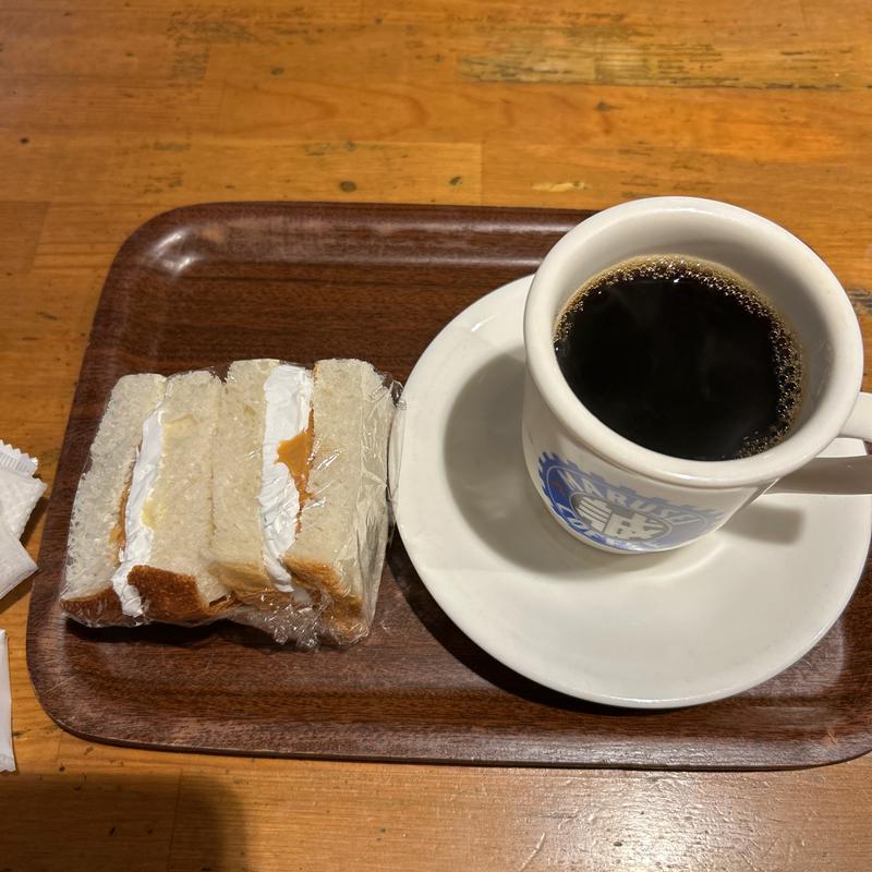 ミニサンドとコーヒー(マルセイコーヒー)