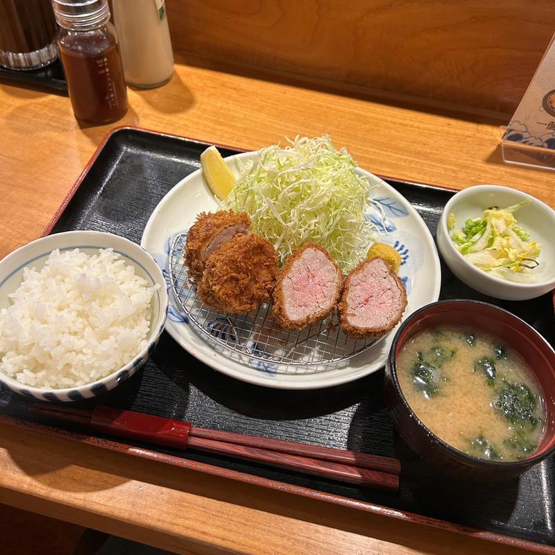 厚切りヒレカツ定食(とんかつ田 東陽町店)