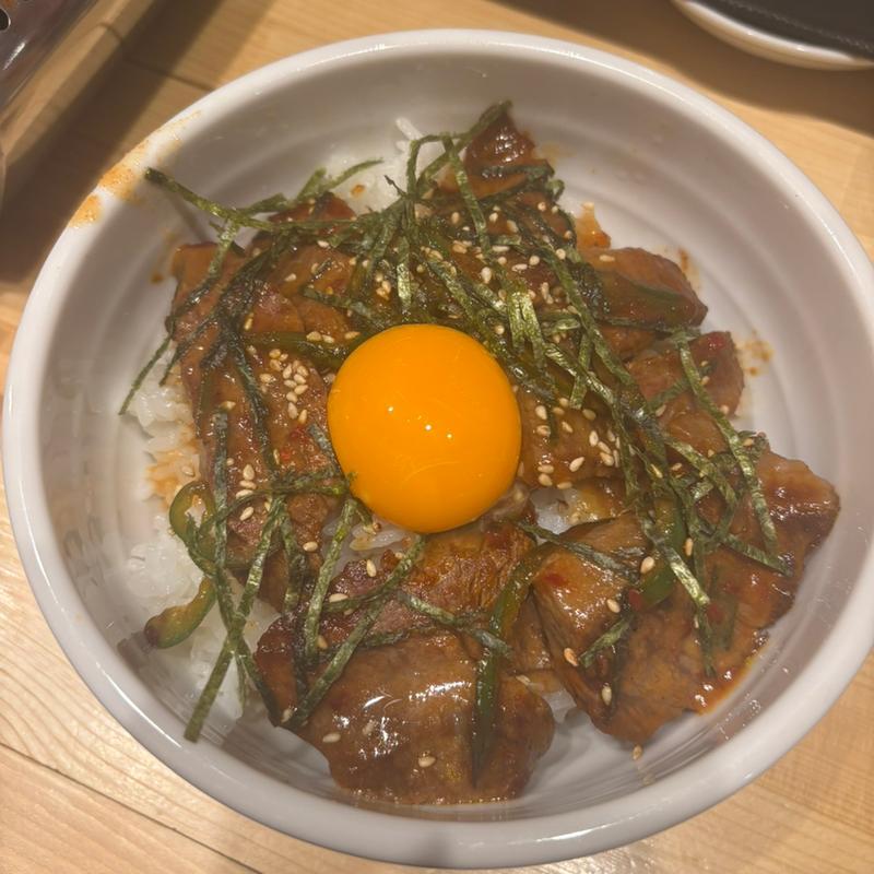上カルビ丼(焼肉 たれ山 読売ランド前)
