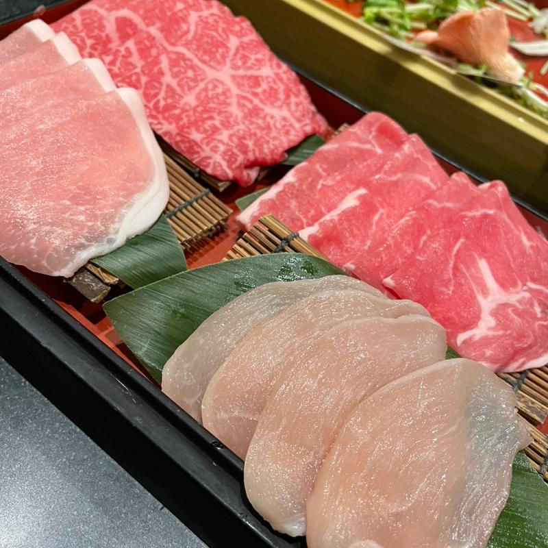 お肉食べ比べ4種(シャングリラズシークレット 表参道店)