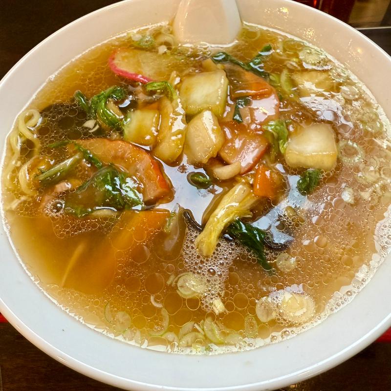 広東麺(ぎょうざらいらい・らーめんRaiRai)