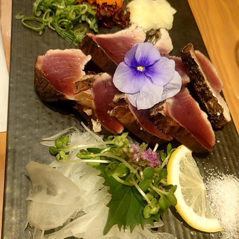 かつお藁焼き（ハーフ）(大衆酒場かど升)