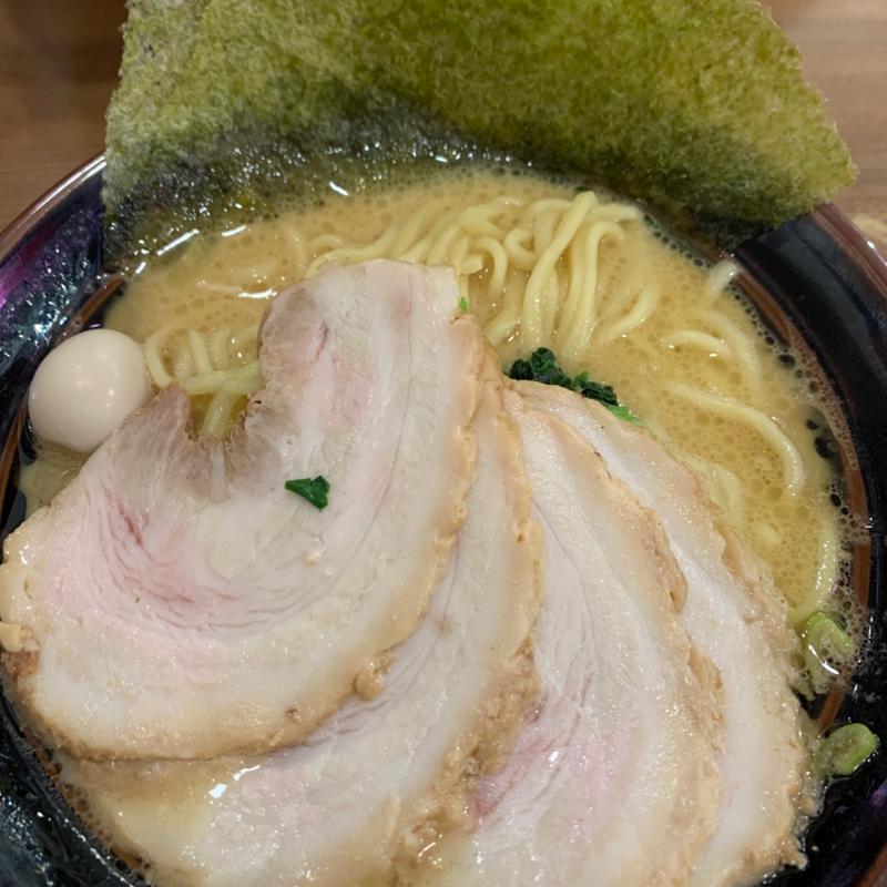 豚骨醤油チャーシューメン(横浜家系ラーメン 一刀家 赤坂本店)