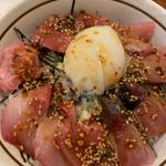 ピリ辛海鮮丼