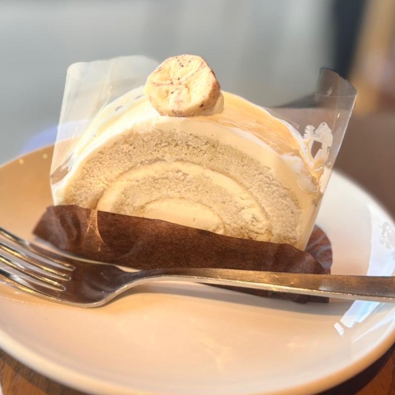 バナナの米粉ロールケーキ(スターバックスコーヒー 京都亀岡店)