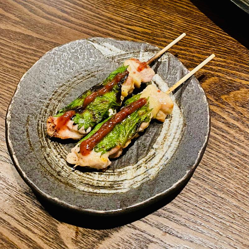 しそ巻き梅肉添え(炭火焼鳥酒房 和光市のおっ鳥家)