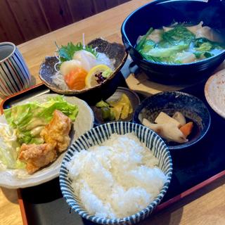平日限定 日替わりランチ(魚輝水産 湯里店)
