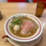 博多豚骨ラーメン(幸ちゃんラーメン 福岡空港店)