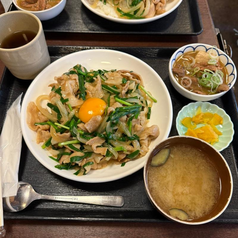 日替わり　スタミナ丼　もつ煮(ニュー浅草本店 )