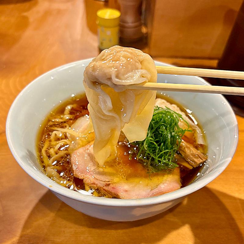 ワンタン中華そば(中華そば しば田)