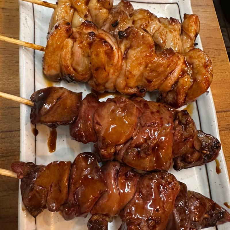 モモ肉、鳥レバー(こまどり )