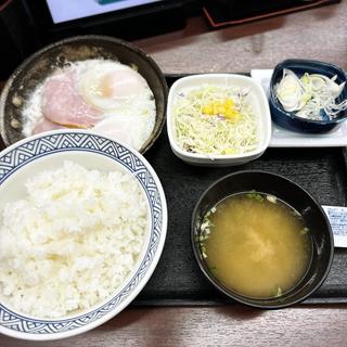 Wハムエッグ納豆定食