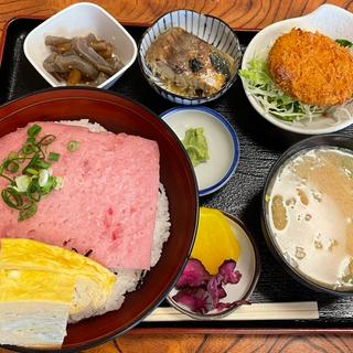 ねぎとろ丼(田吾作)