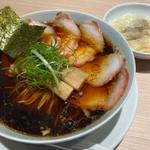 特製チャーシュー麺（黒）