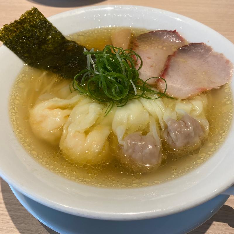 特製ワンタンメン白醤油(ワンタンメン専門店たゆたふ)