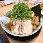 熟成醤油チャーシュー麺【大盛　ドッカンねぎ】