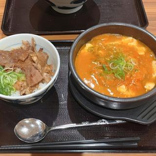 スン豆腐とカルビ丼（小）(韓丼 イオンモール四條畷店)