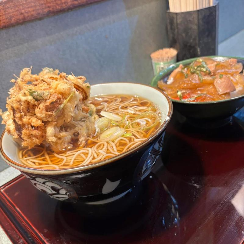 そば定食(鶏丼) げそ天(立ち食い蕎麦　文珠)