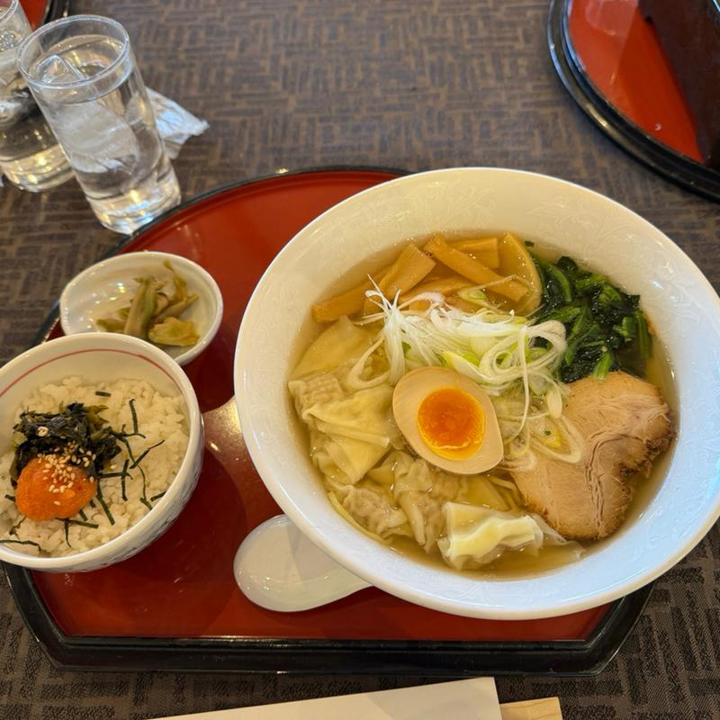 塩ワンタンメンとミニ明太高菜丼(東武藤が丘カントリー倶楽部レストラン )