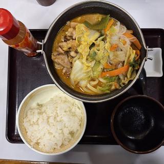 鶏カレー坦々鍋定食(すき家 伊賀上野店 )