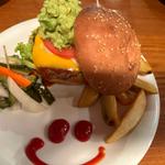 アボカドチーズバーガー