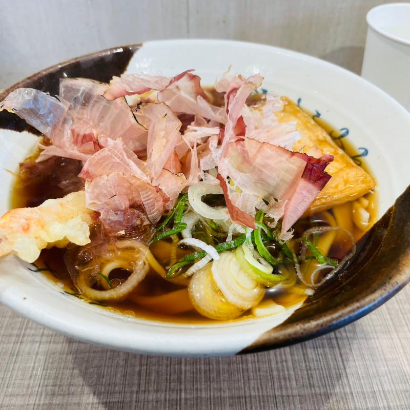 ワンコインきしめん(憩 JR名古屋駅5・6番線)