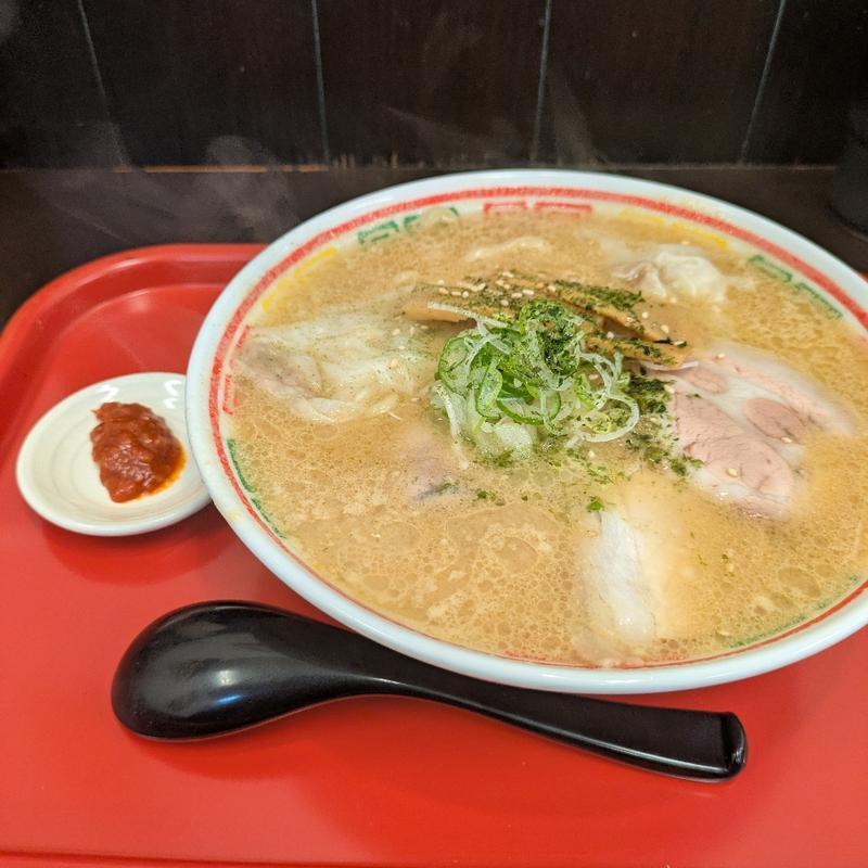 みそわんたんめん(食堂 港の月)