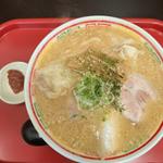 みそわんたんめん(食堂 港の月)