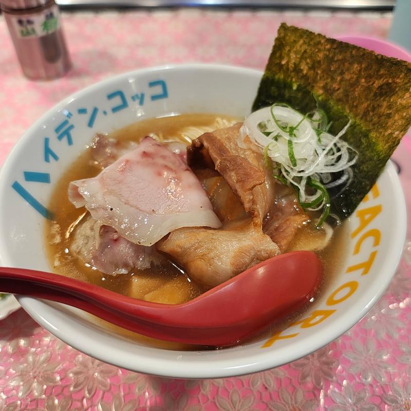 肉の日限定デビルポーク中華そば0/ゼロ(らーめん凛々)