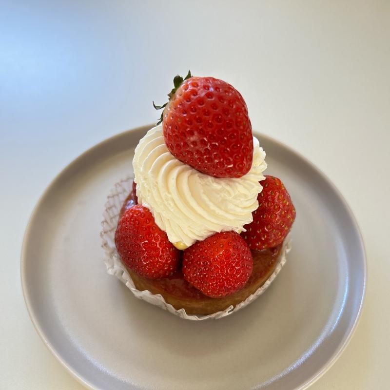 いちごタルト(パティスリーハヤトヤマダ)