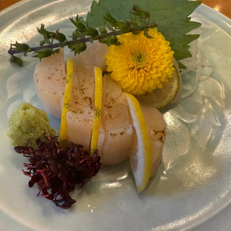 帆立刺身(かつ半)