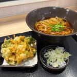 季節のおそば（温）