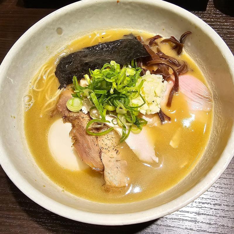 特製鶏の骨ラーメン(鶏の骨)