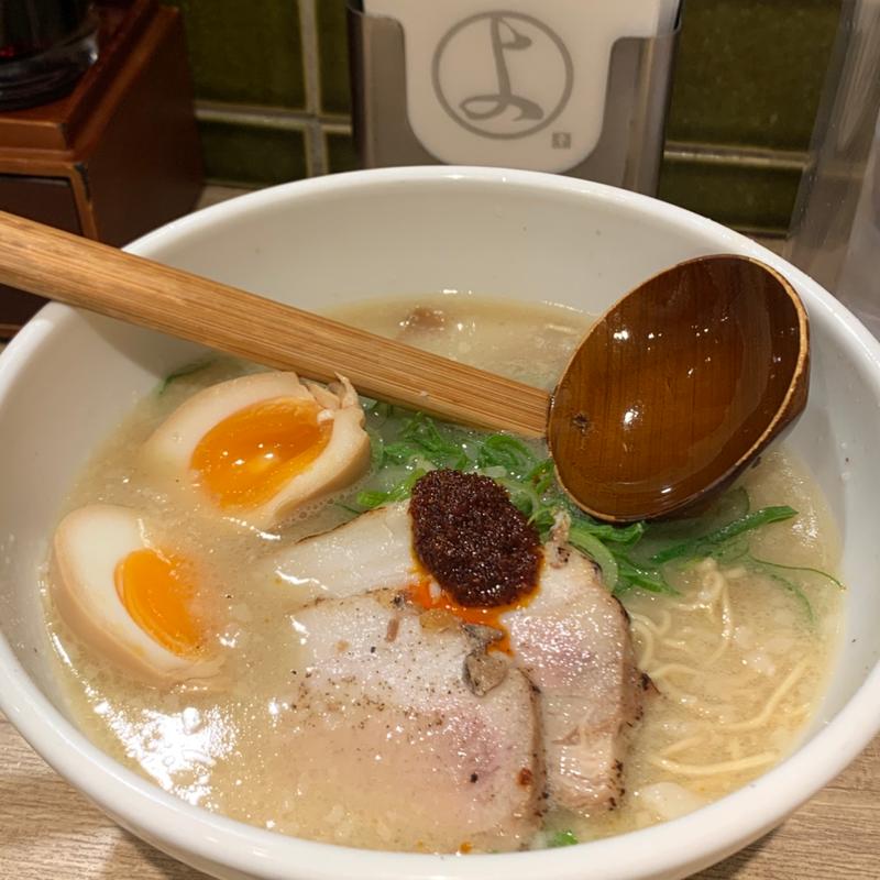 京都鶏ガラ白湯ラーメン(よってこや 新宿南口店)
