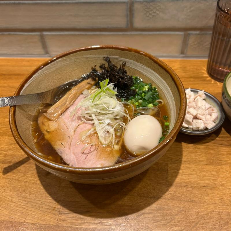 醤油味玉ラーメン(麺や結)