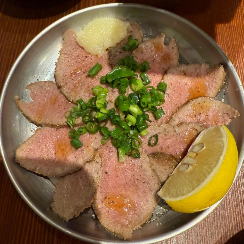 名物牛タン塩タタキ(大衆居酒屋 渡辺商店)